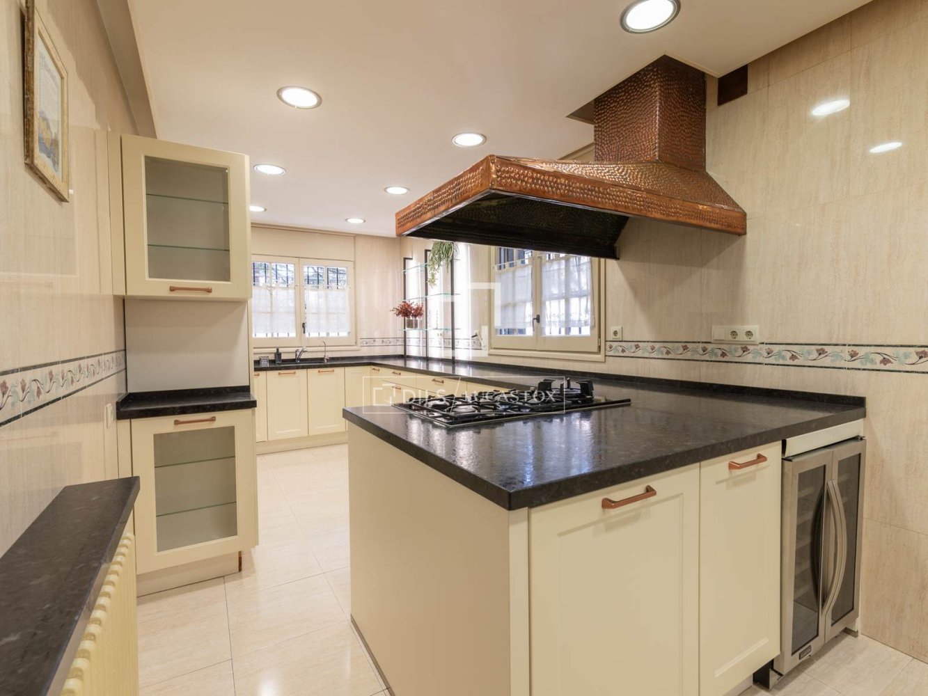 Villa à Sant Cugat Del Valles, Barcelona, Espagne 6 chambres, 433 m2 No. 197109