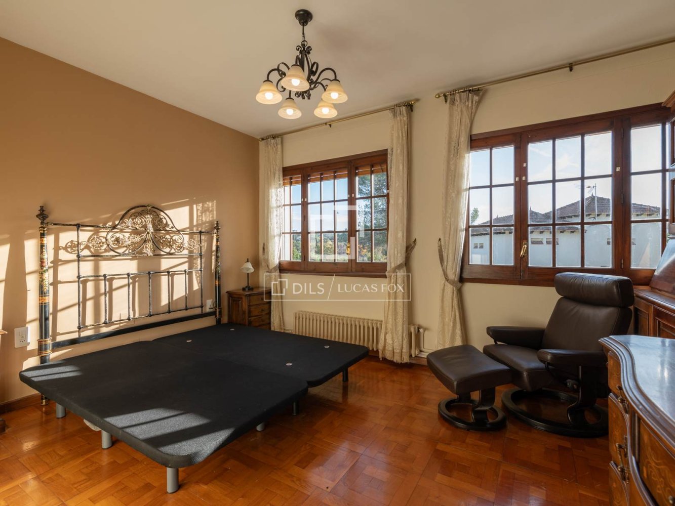 Villa à Sant Cugat Del Valles, Barcelona, Espagne 6 chambres, 433 m2 No. 197109