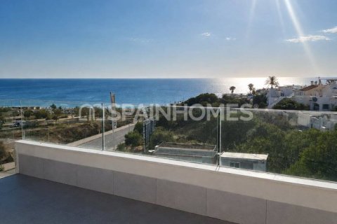 Lägenhet i Torrevieja, Alicante, Spanien 2 sovrum, 103 kvm. Nr. 120661