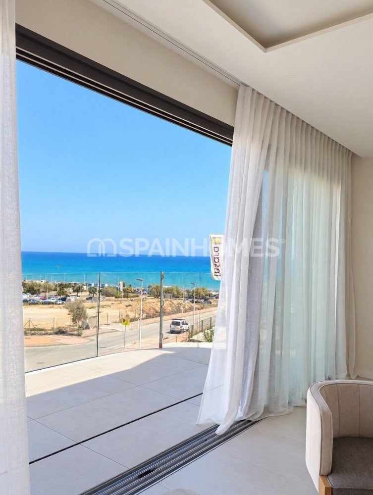 Lägenhet i Torrevieja, Alicante, Spanien 2 sovrum, 103 kvm. Nr. 120661