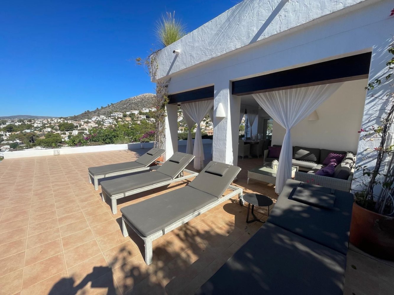 Villa a Moraira, Alicante, Spagna 229 mq. N° 197339