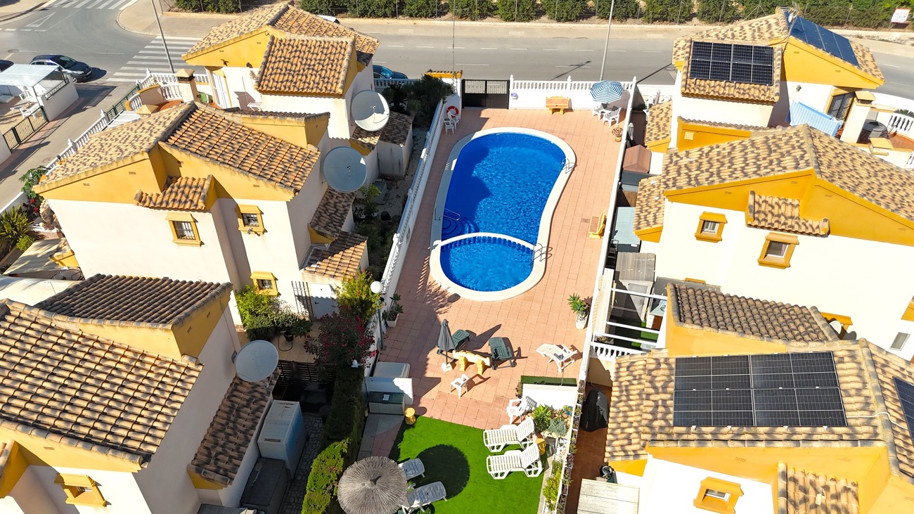 Villa in Guardamar del Segura, Alicante, Spanien 3 Schlafzimmer, 96 m2 Nr. 199789