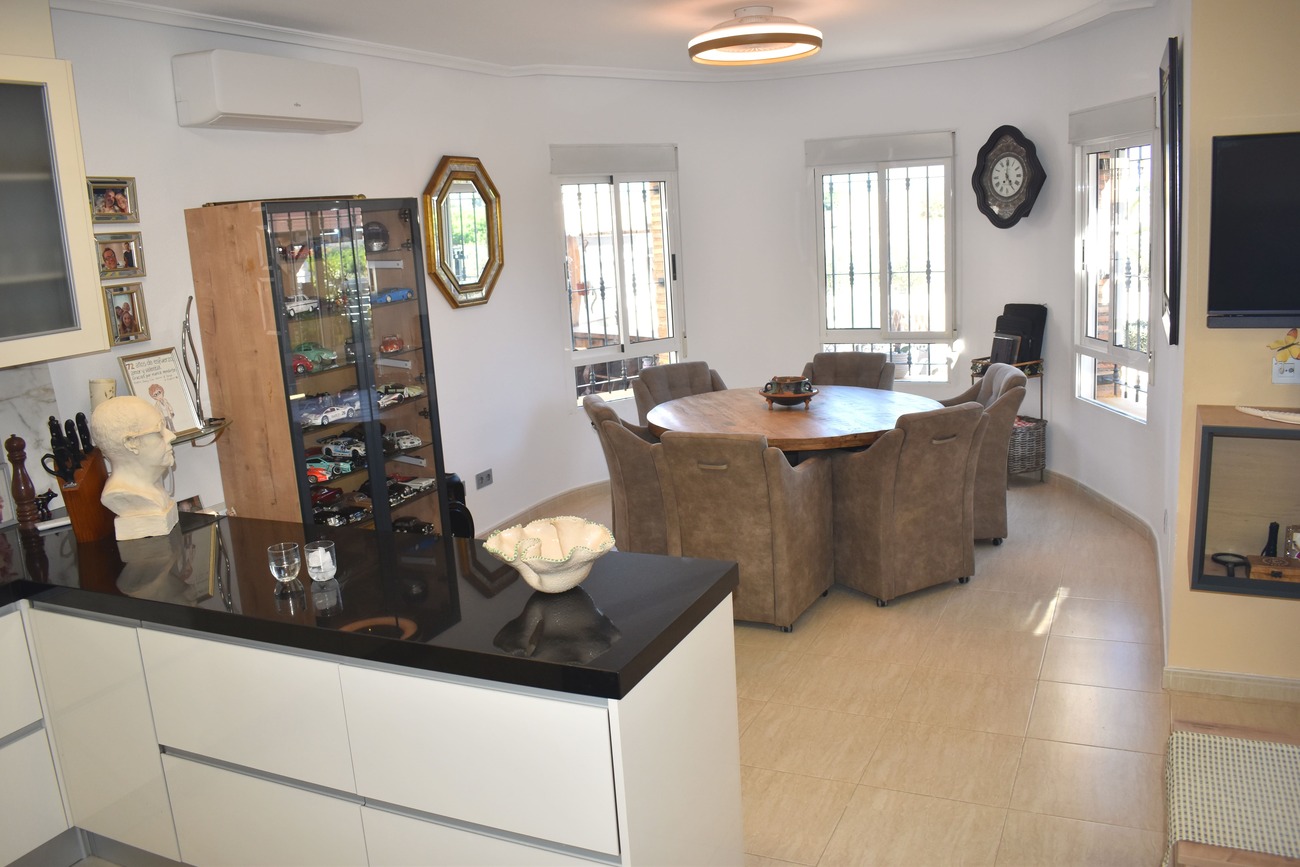 Villa in Guardamar del Segura, Alicante, Spanien 3 Schlafzimmer, 96 m2 Nr. 199789