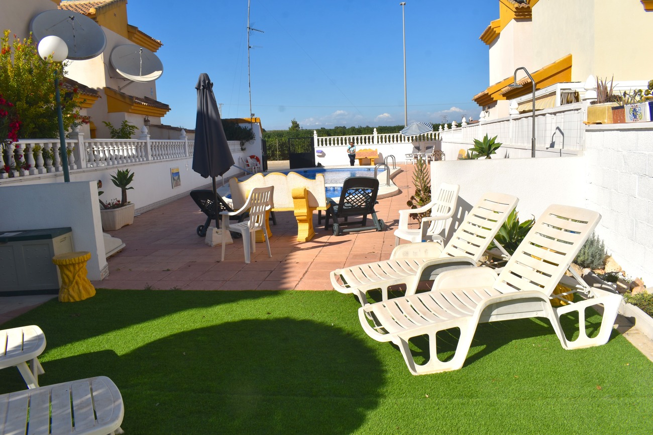 Villa in Guardamar del Segura, Alicante, Spanien 3 Schlafzimmer, 96 m2 Nr. 199789