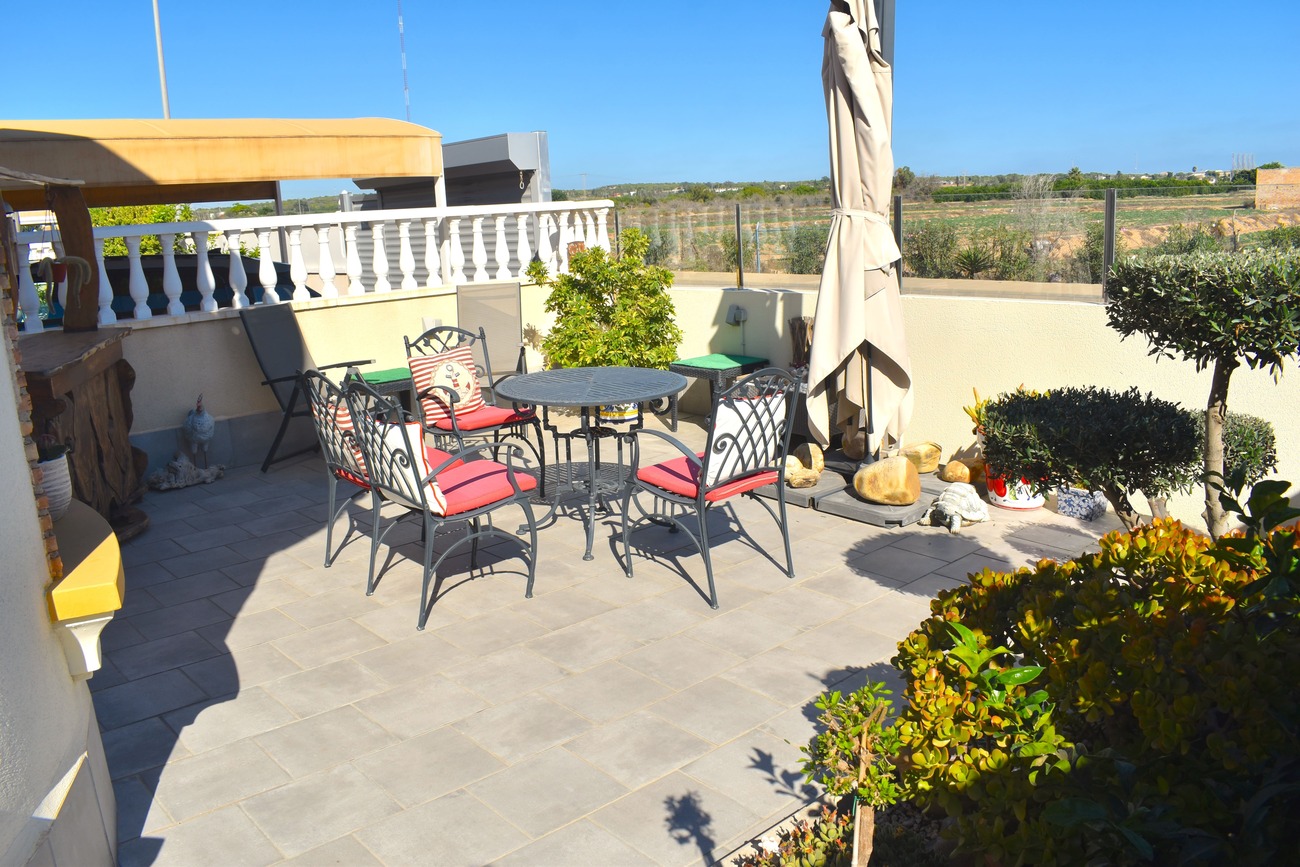 Villa in Guardamar del Segura, Alicante, Spanien 3 Schlafzimmer, 96 m2 Nr. 199789