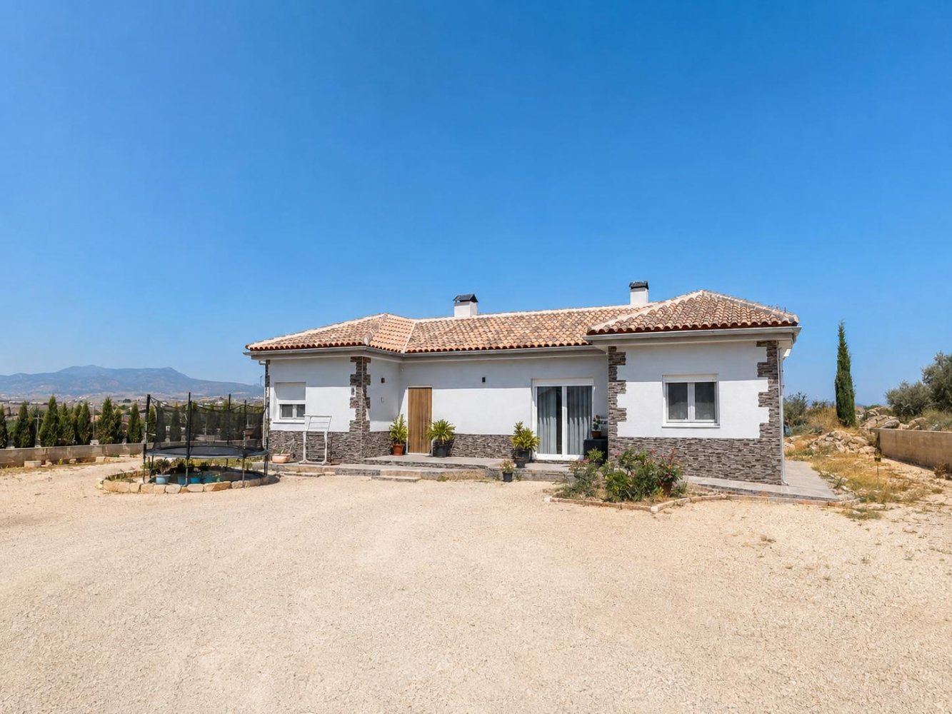 Villa en Pinoso, Alicante, España 4 dormitorios, 150 m2 No. 198963