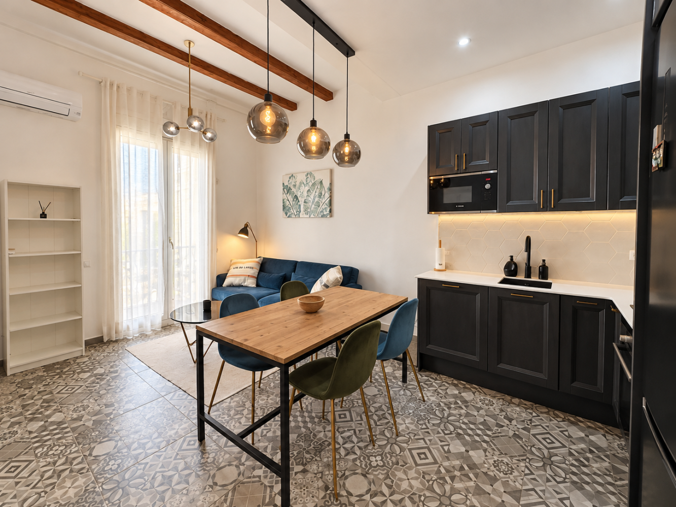 Apartament w Eixample, Barcelona, Hiszpania 2 sypialnie, 60 mkw. nr 199921