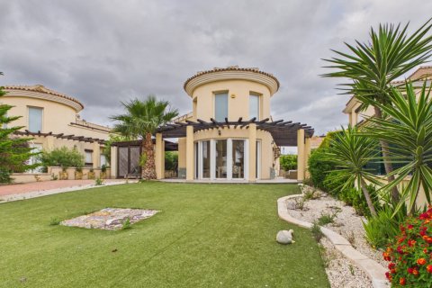 Villa in Gea Y Truyols, Murcia, Spain 3 bedrooms,  No. 195714