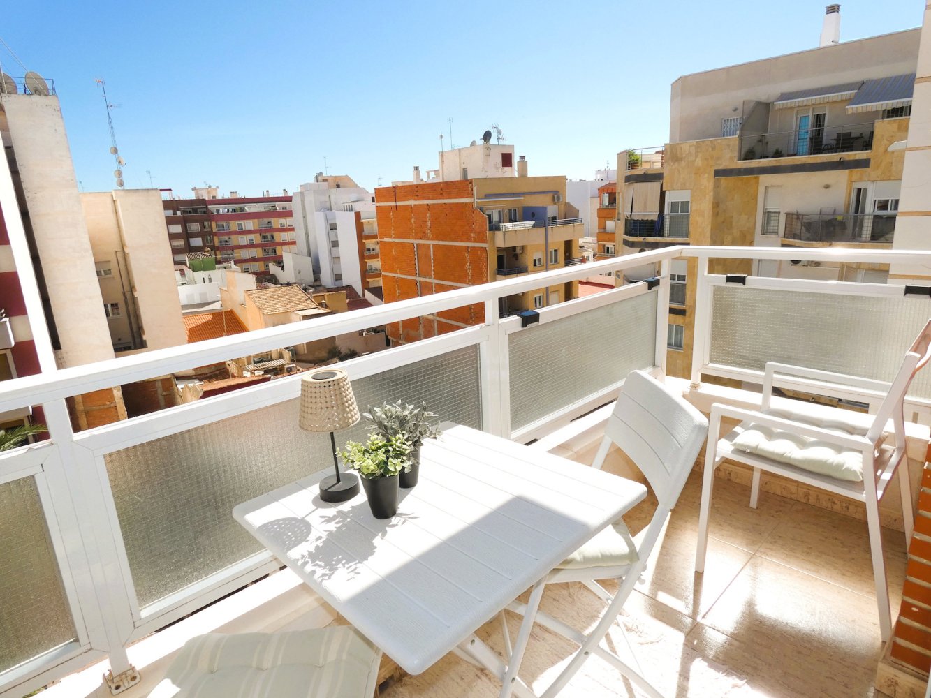 Apartment in Torrevieja, Alicante, Spain 3 bedrooms, 79 sq.m. No. 199344