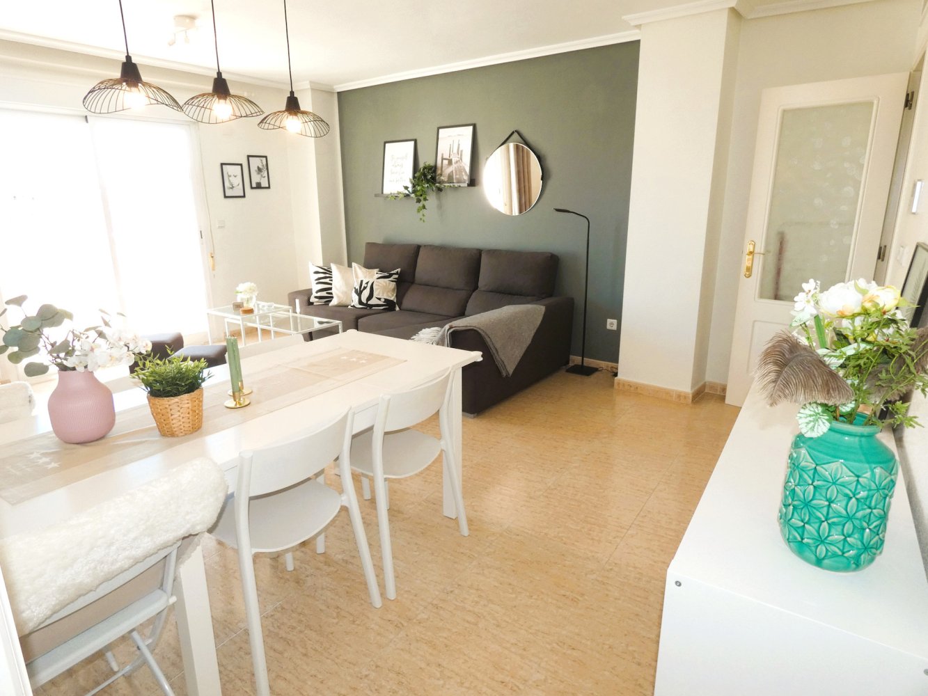 Apartment in Torrevieja, Alicante, Spain 3 bedrooms, 79 sq.m. No. 199344
