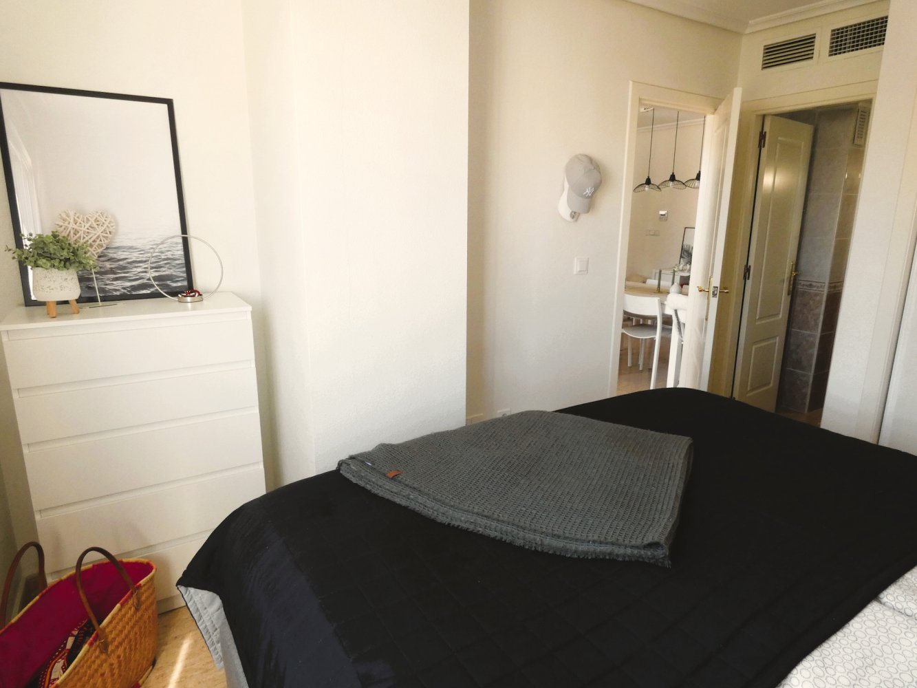 Apartment in Torrevieja, Alicante, Spain 3 bedrooms, 79 sq.m. No. 199344
