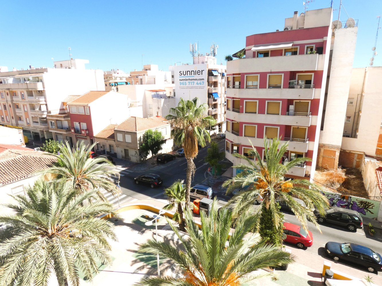 Apartment in Torrevieja, Alicante, Spain 3 bedrooms, 79 sq.m. No. 199344