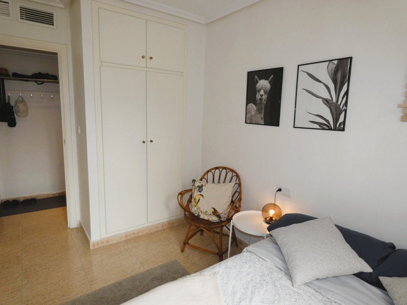 Apartment in Torrevieja, Alicante, Spain 3 bedrooms, 79 sq.m. No. 199344