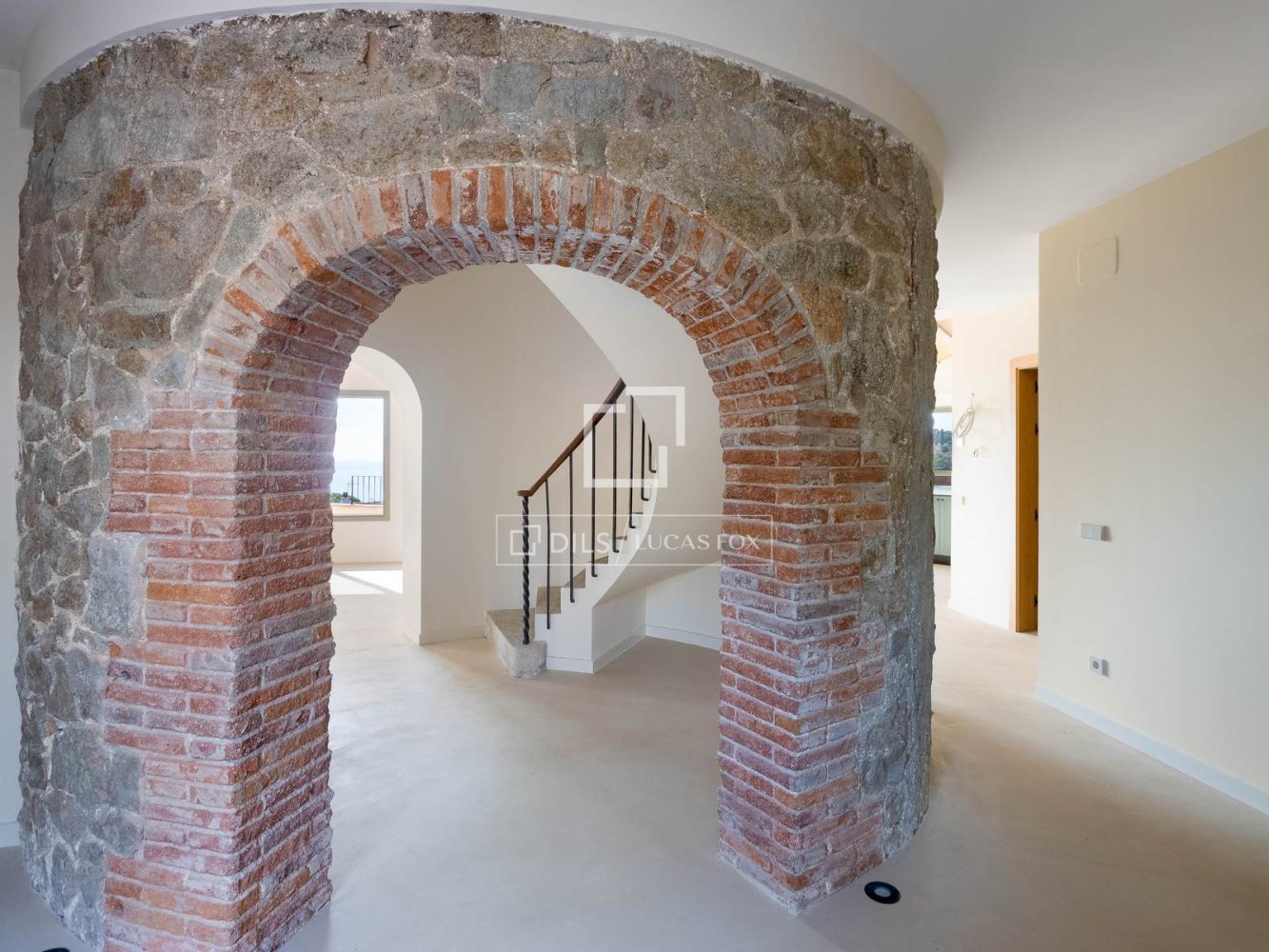 Villa à Arenys de Mar, Barcelona, Espagne 6 chambres, 416 m2 No. 199980