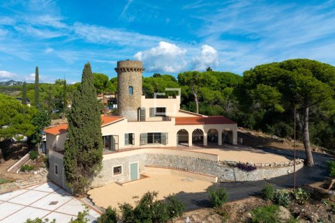 Villa à Arenys de Mar, Barcelona, Espagne 6 chambres, 416 m2 No. 199980