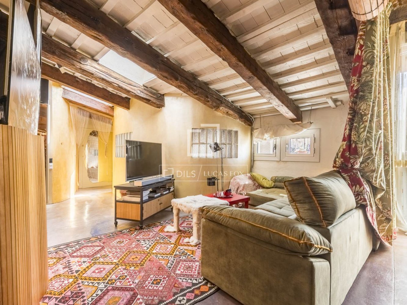 Apartment à Barcelona, Espagne 2 chambres, 368 m2 No. 199146