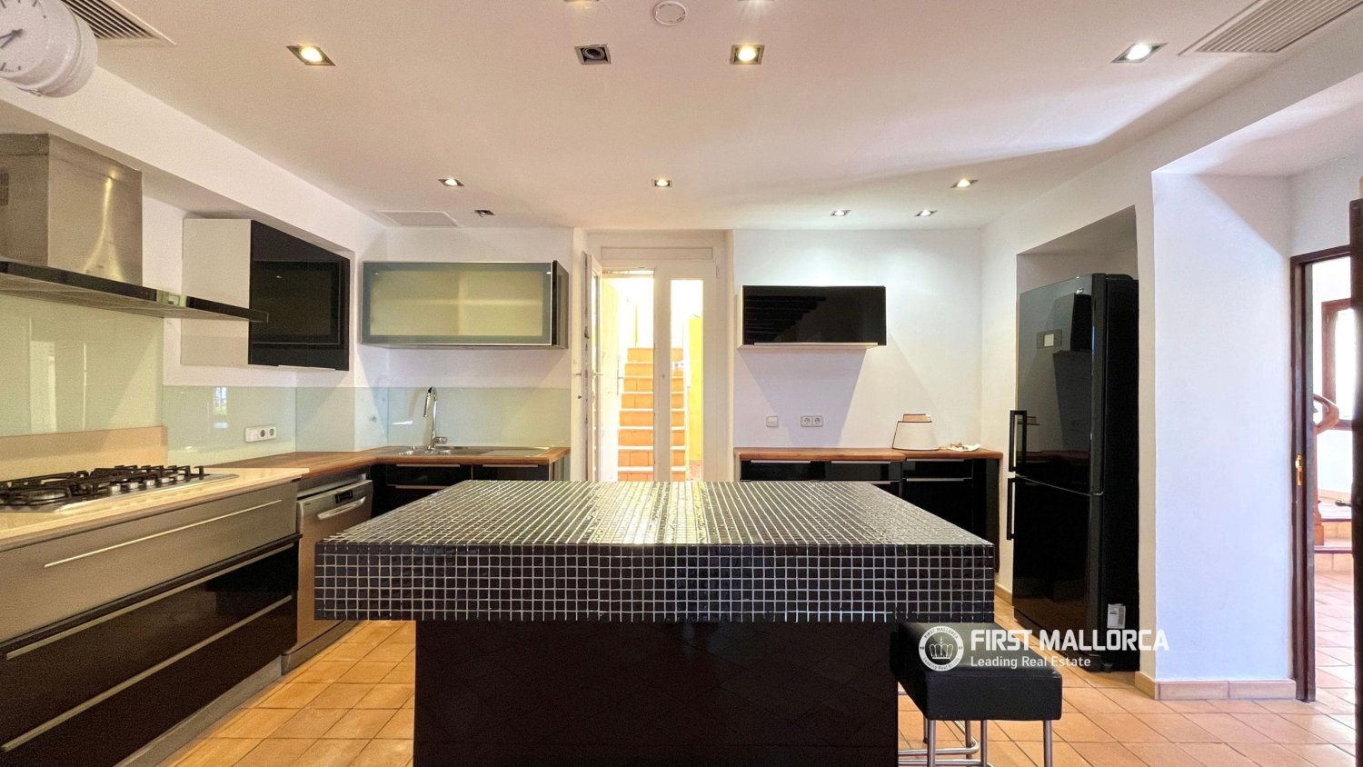 Villa in Palma de Majorca, Mallorca, Spain 3 bedrooms, 254 sq.m. No. 198526