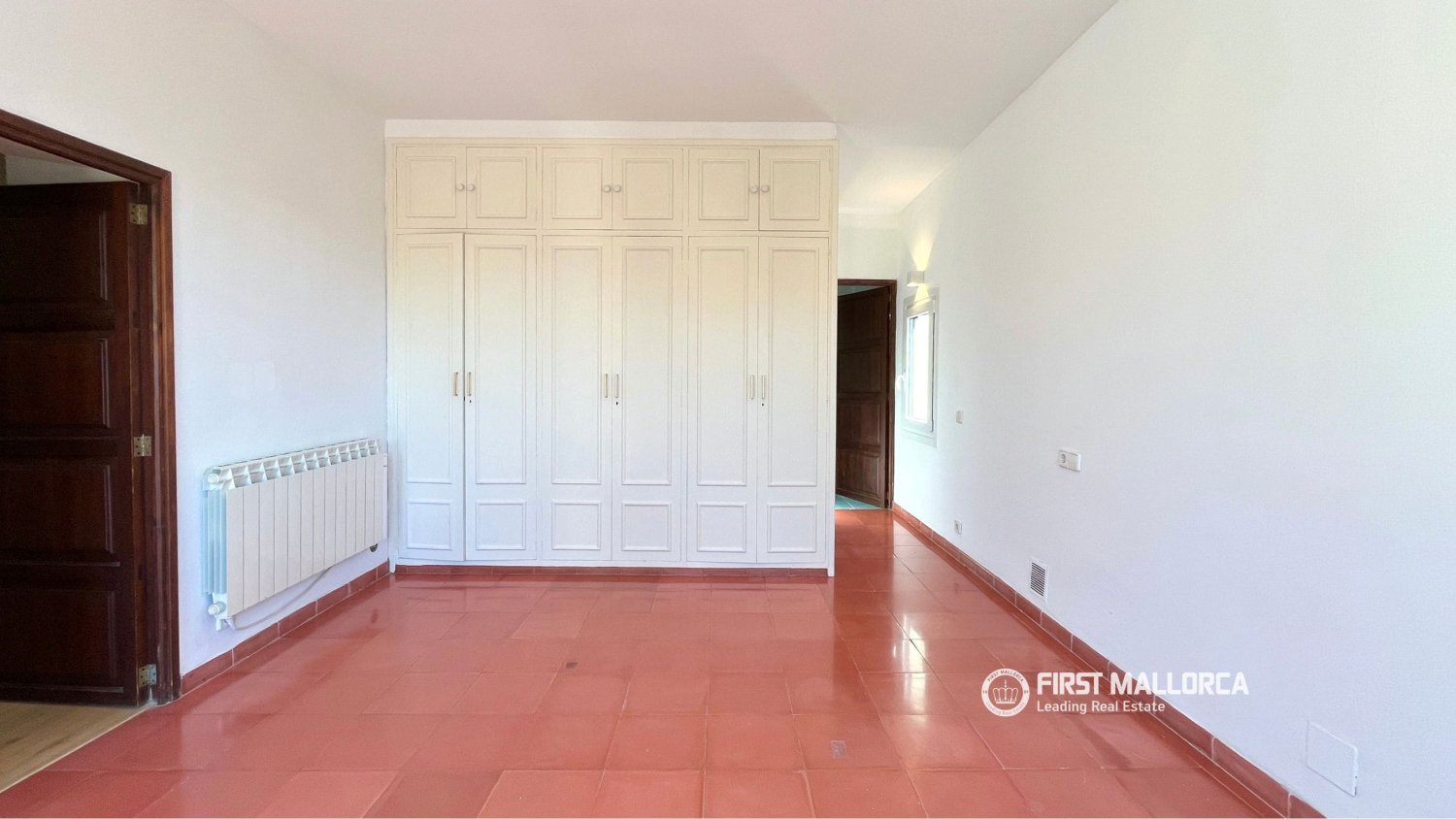 Villa in Palma de Majorca, Mallorca, Spain 3 bedrooms, 254 sq.m. No. 198526