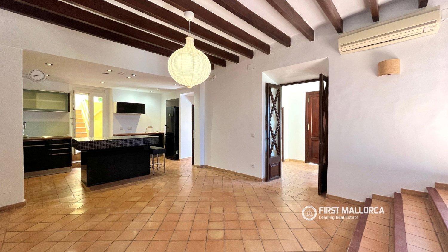 Villa in Palma de Majorca, Mallorca, Spain 3 bedrooms, 254 sq.m. No. 198526