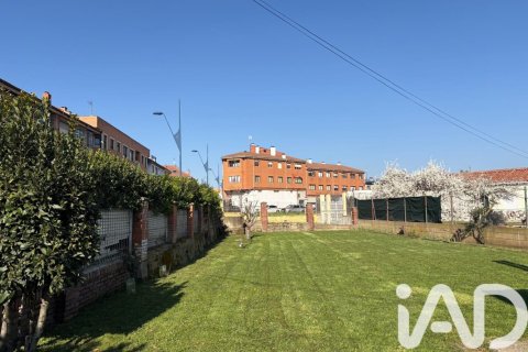 House à San Andres del Rabanedo, Leon, Espagne 3 chambres, 144 m2 No. 172130