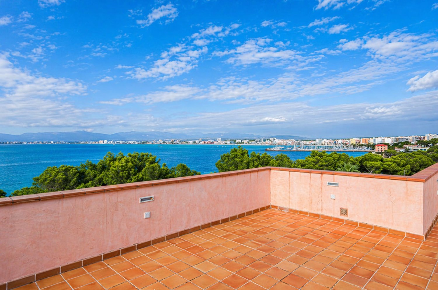 Villa a Mallorca, Spagna 6 camere da letto, 982 mq. N° 198233