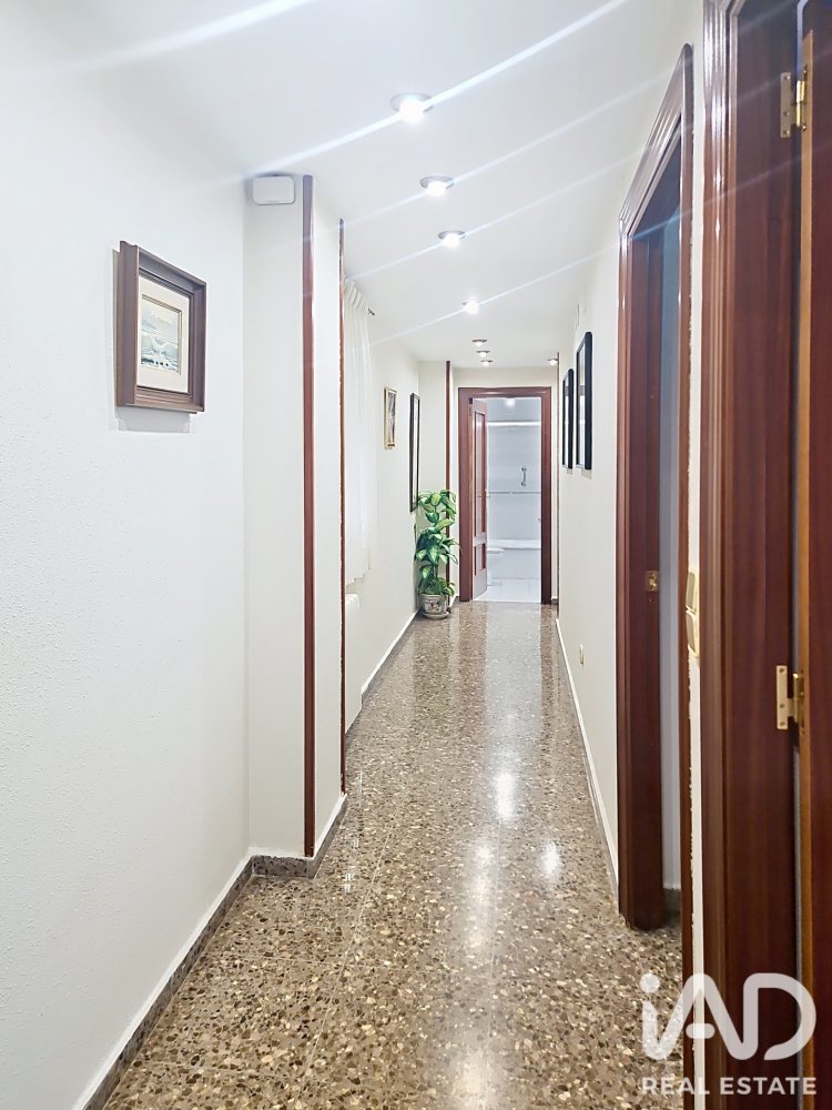 Apartment in Valencia, Spain 156 sq.m. No. 198673
