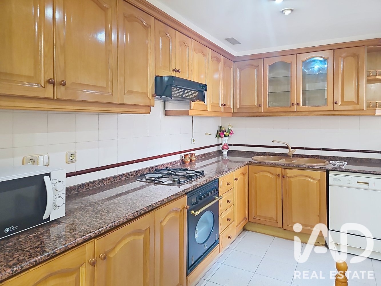 Apartment in Valencia, Spain 156 sq.m. No. 198673