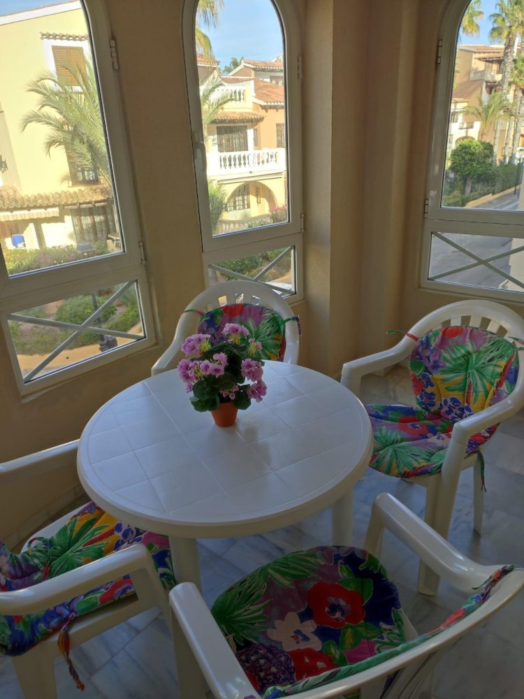 Apartment à Torrevieja, Alicante, Espagne 2 chambres, 72 m2 No. 198047