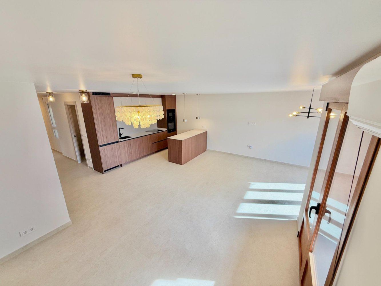 Apartamento en Torrevieja, Alicante, España 3 dormitorios, 115 m2 No. 198742