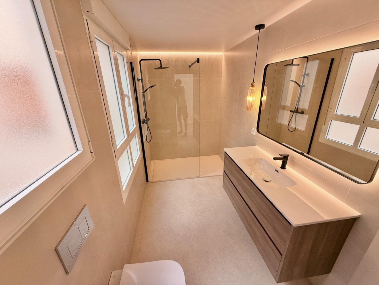 Apartamento en Torrevieja, Alicante, España 3 dormitorios, 115 m2 No. 198742