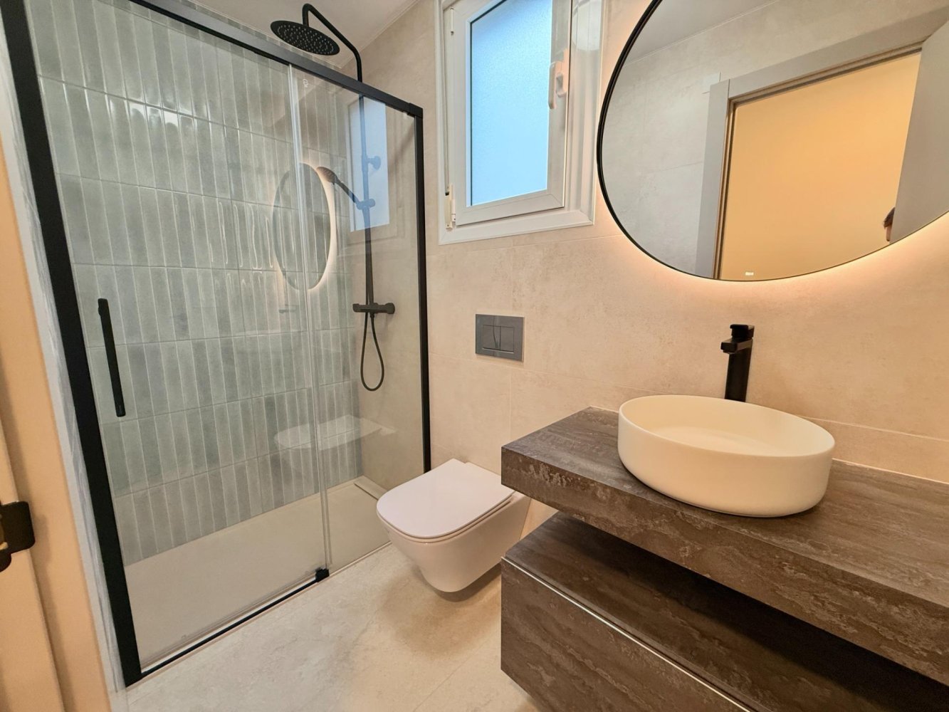 Apartamento en Torrevieja, Alicante, España 3 dormitorios, 115 m2 No. 198742