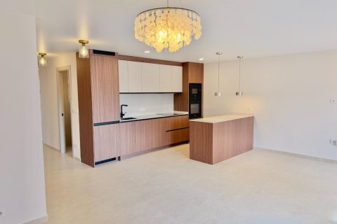 Huoneisto Torrevieja, Alicante, Espanja 3 makuuhuonetta, 115 m2 No. 198742