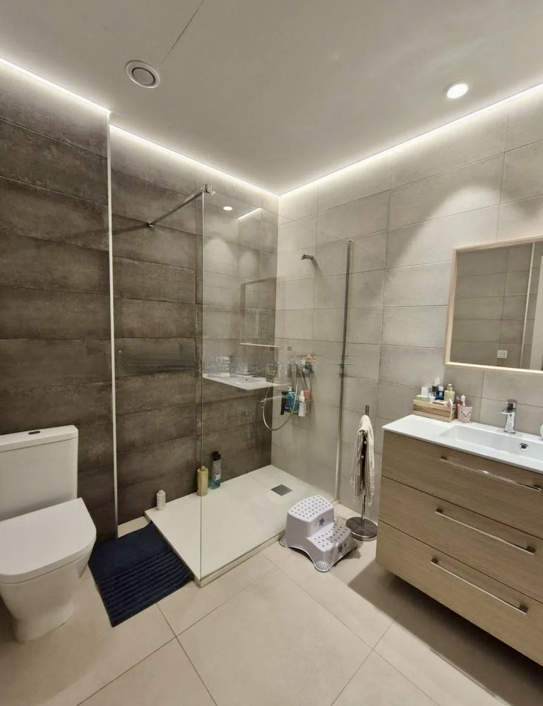 Appartamento a Villajoyosa, Alicante, Spagna 3 camere da letto, 114 mq. N° 197558