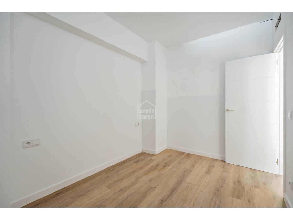 Apartment in Mahon, Menorca, Spain 3 bedrooms, 69 sq.m. No. 199030