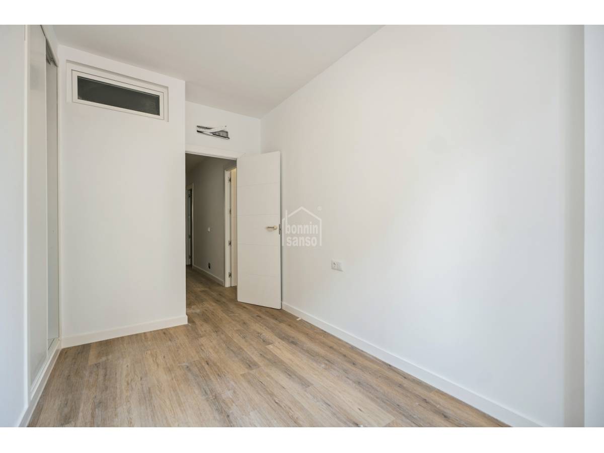 Apartment in Mahon, Menorca, Spain 3 bedrooms, 69 sq.m. No. 199030