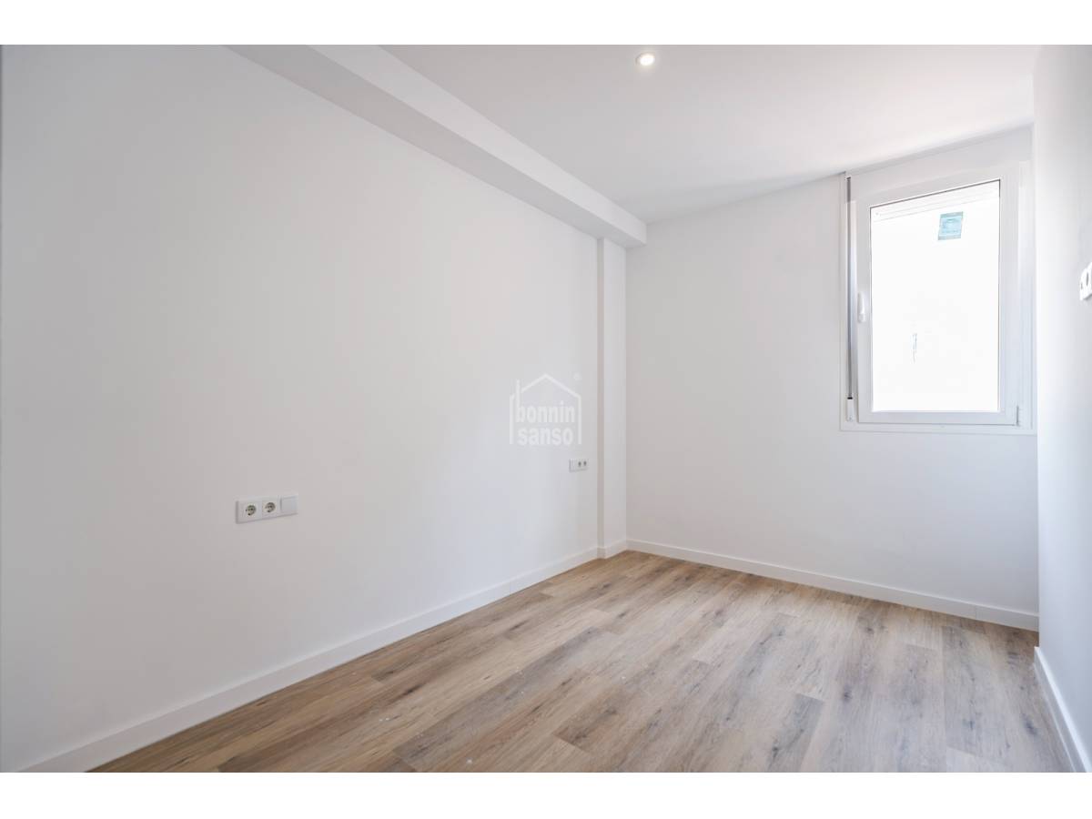 Apartment in Mahon, Menorca, Spain 3 bedrooms, 69 sq.m. No. 199030