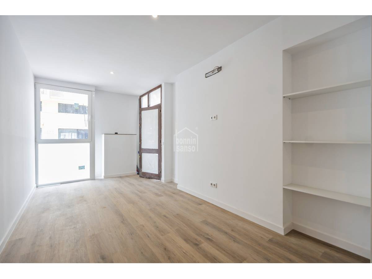 Apartment in Mahon, Menorca, Spain 3 bedrooms, 69 sq.m. No. 199030