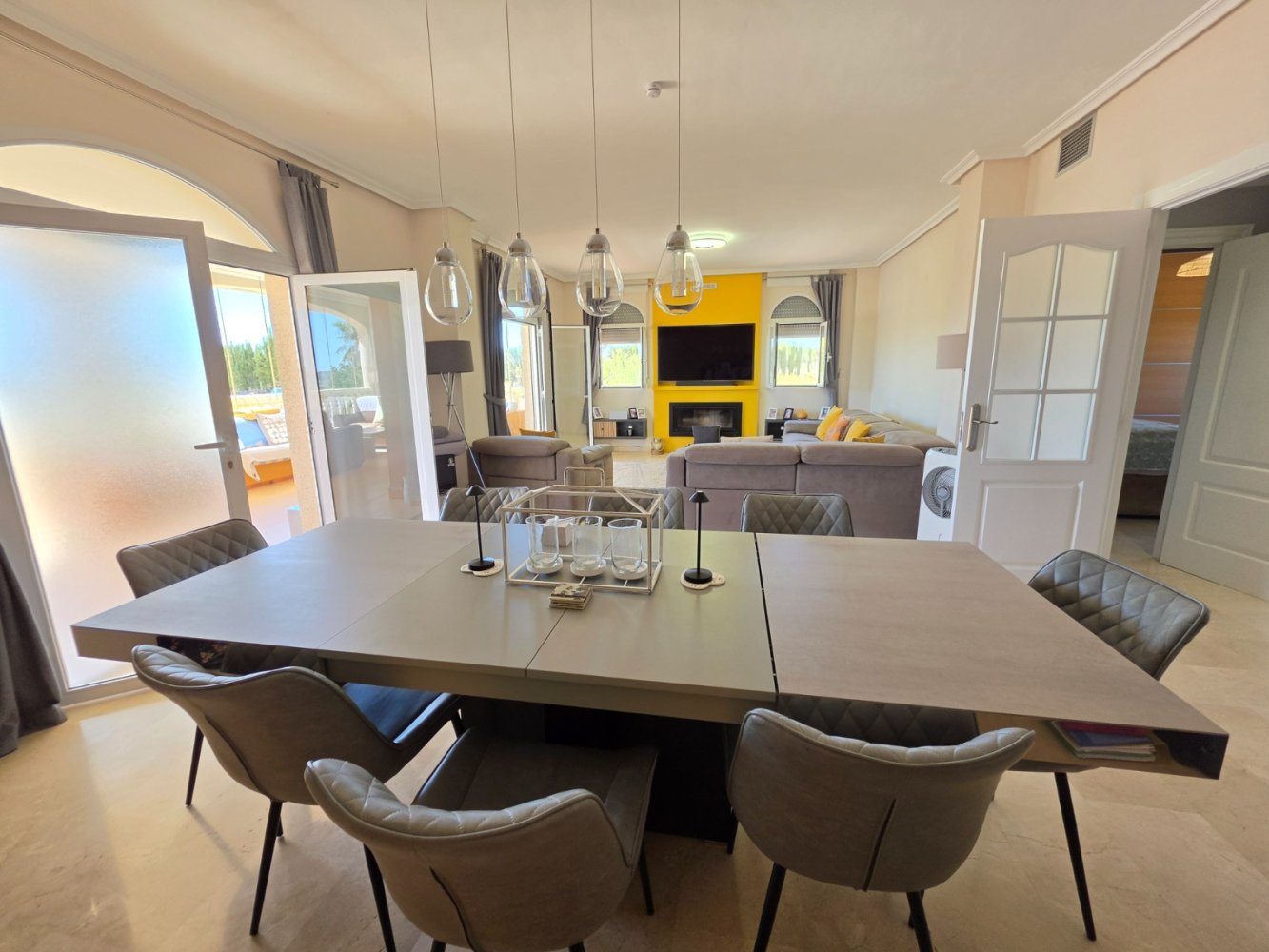 Villa en Pinoso, Alicante, España 4 dormitorios, 405 m2 No. 198968