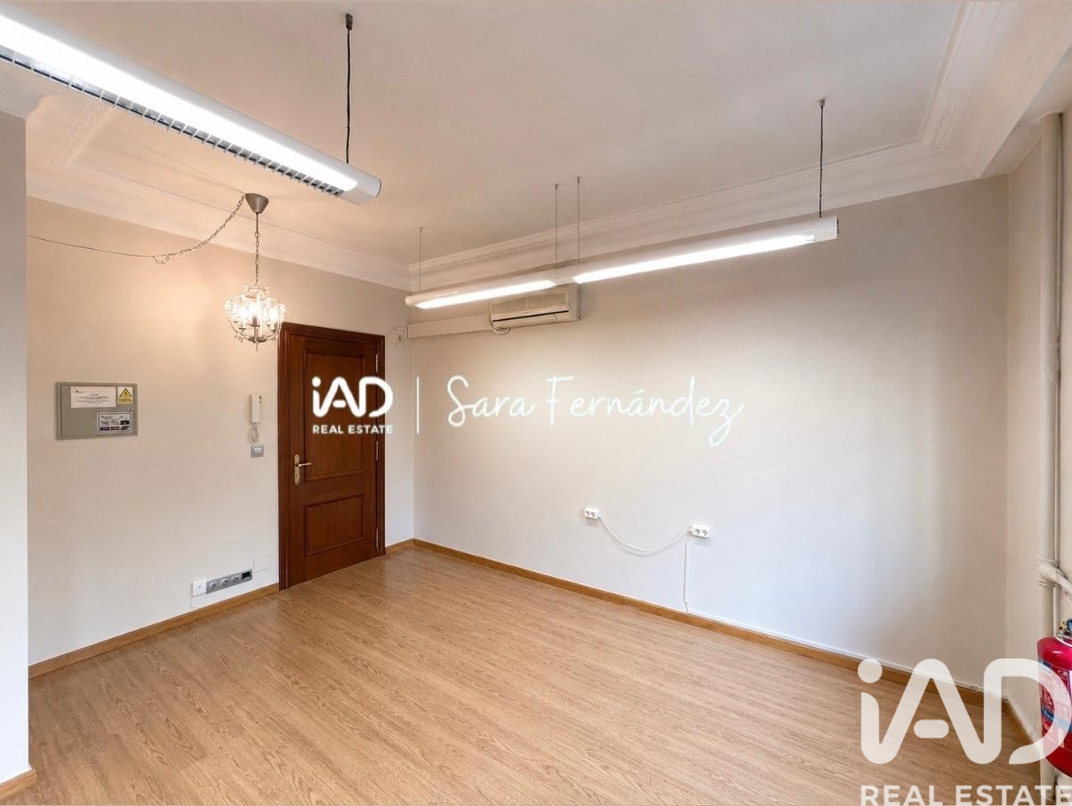 Propiedad comercial en León, España 50 m2 No. 197766