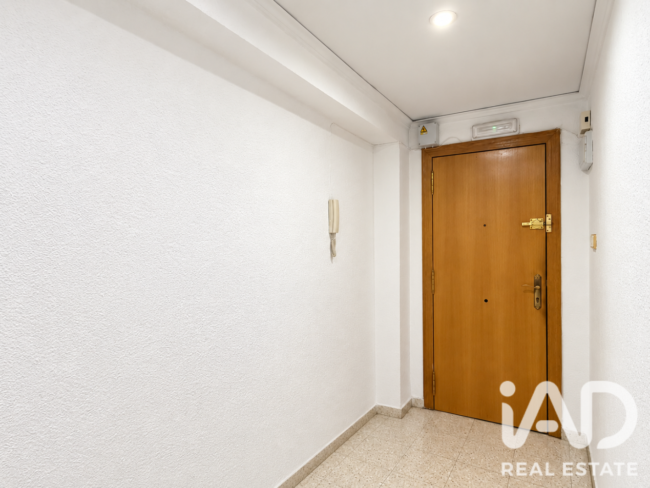 Apartment in Valencia, Spain 4 bedrooms, 118 sq.m. No. 198690