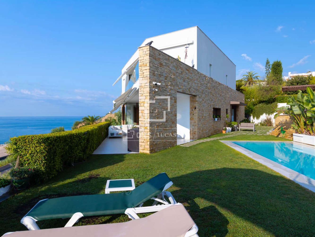 Villa a Sant Pol de Mar, Barcelona, Spagna 4 camere da letto, 375 mq. N° 197105