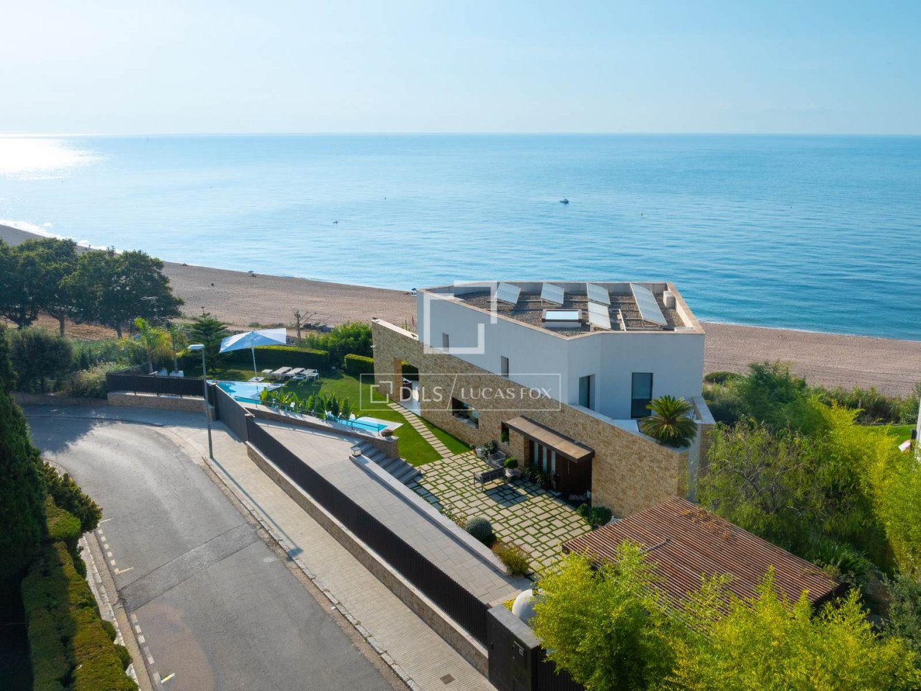 Villa a Sant Pol de Mar, Barcelona, Spagna 4 camere da letto, 375 mq. N° 197105