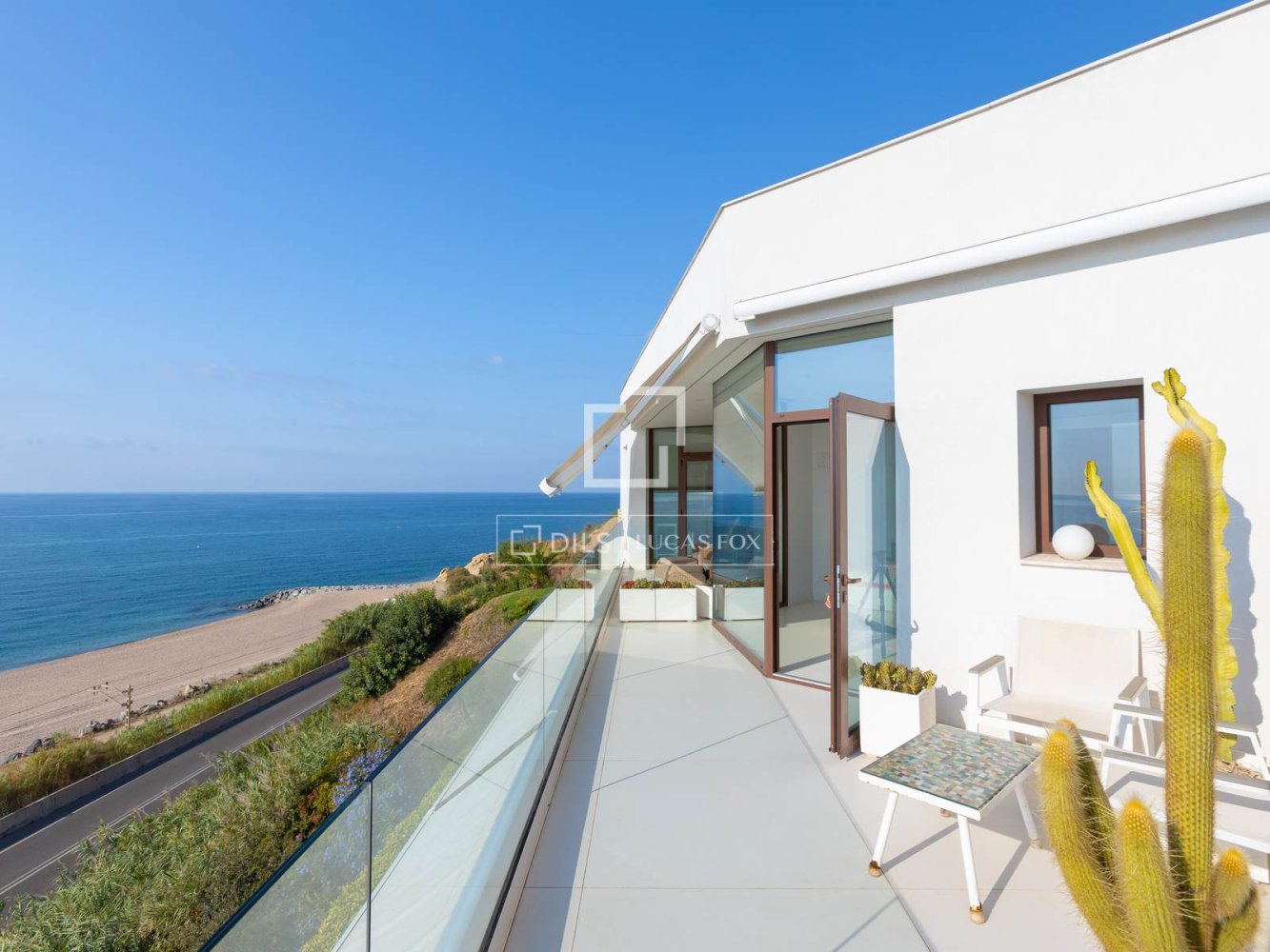 Villa a Sant Pol de Mar, Barcelona, Spagna 4 camere da letto, 375 mq. N° 197105