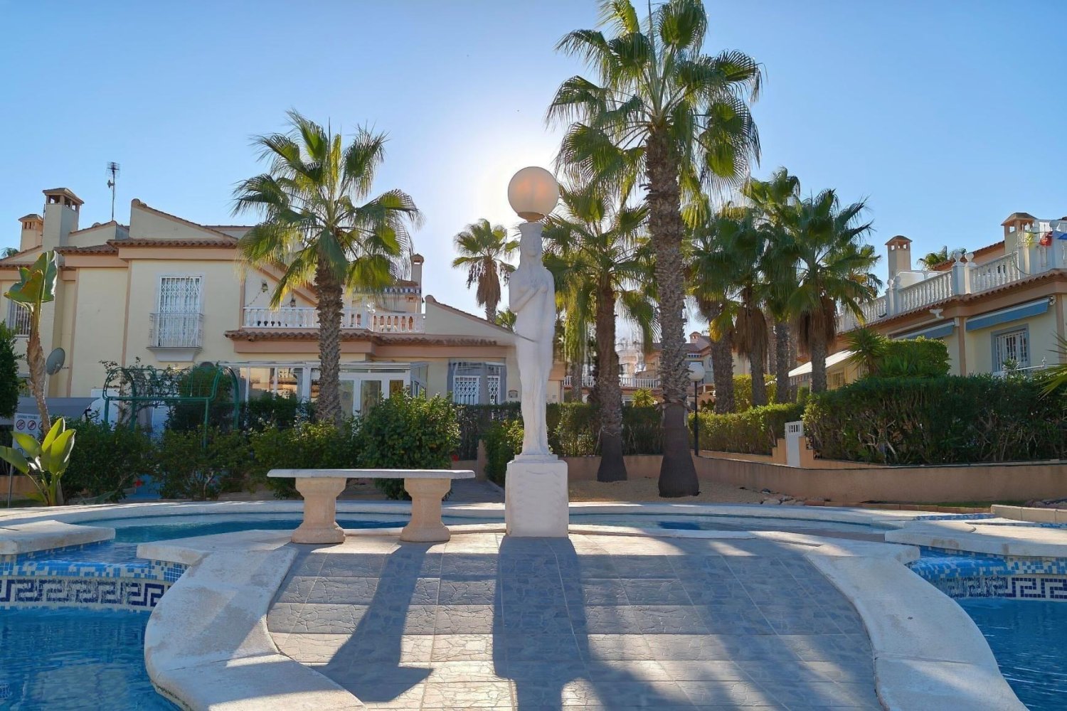 Bungalow i Los Balcones, Alicante, Spanien 2 sovrum, 75 kvm. Nr. 198446