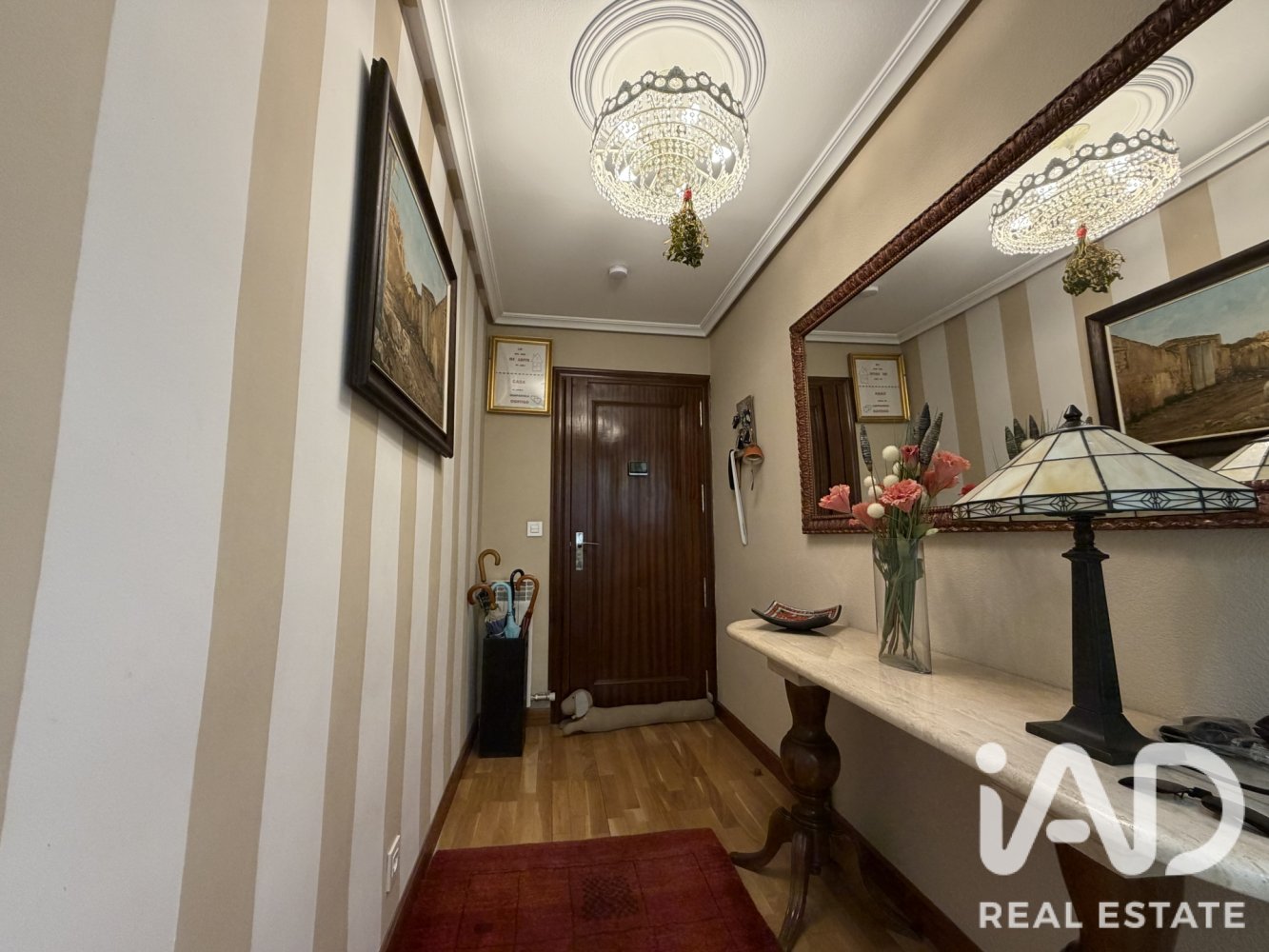 Apartamento en Valladolid, España 4 dormitorios, 149 m2 No. 197770