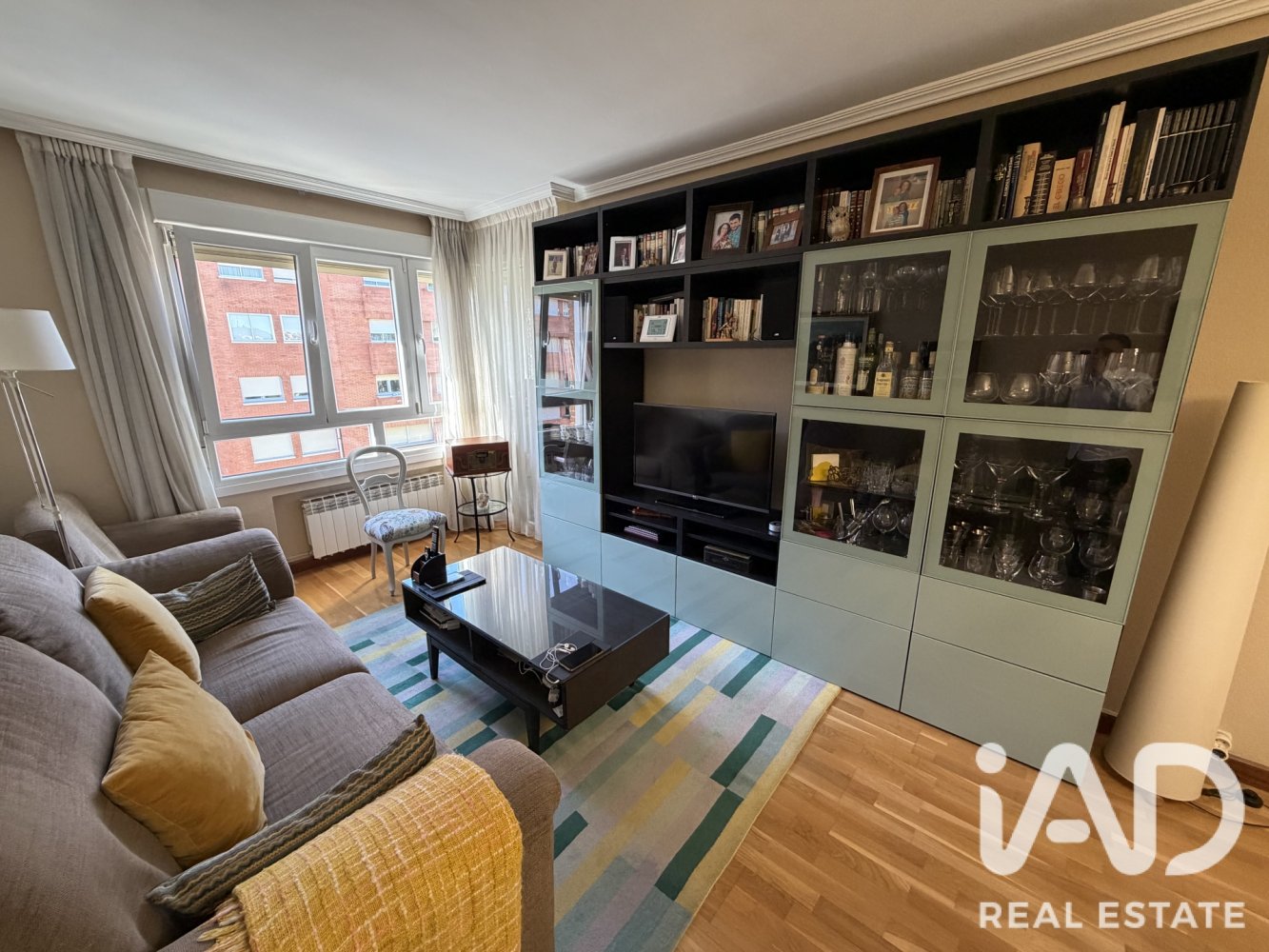 Apartamento en Valladolid, España 4 dormitorios, 149 m2 No. 197770