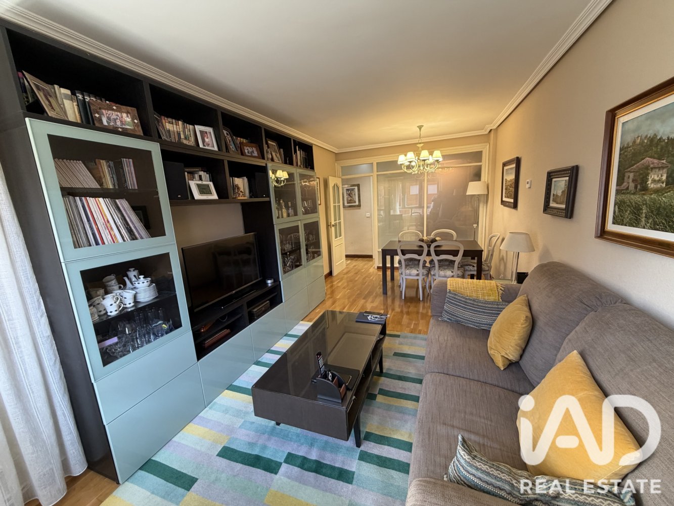 Apartamento en Valladolid, España 4 dormitorios, 149 m2 No. 197770