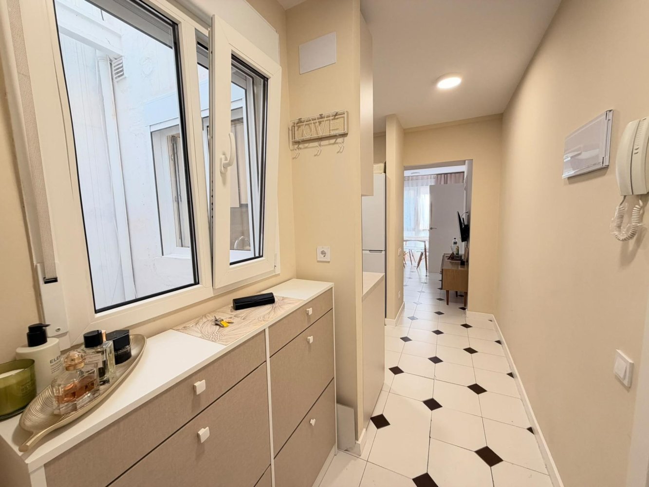 Apartamento en Torrevieja, Alicante, España 3 dormitorios, 90 m2 No. 199863