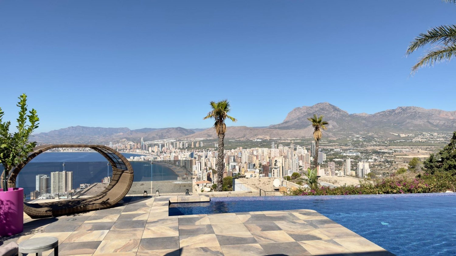 Villa en Benidorm, Alicante, España 5 dormitorios, 619 m2 No. 197041