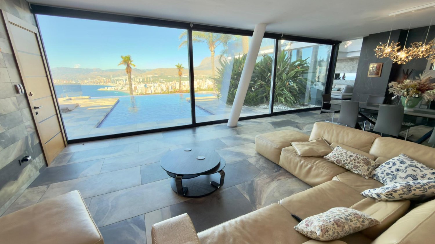 Villa en Benidorm, Alicante, España 5 dormitorios, 619 m2 No. 197041